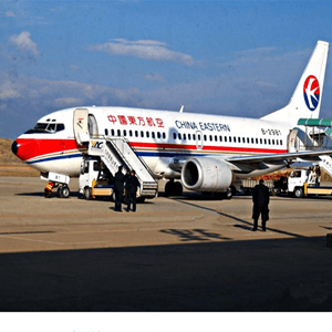 朝阳航空空运航空快运业稳步发展的原因是什么？